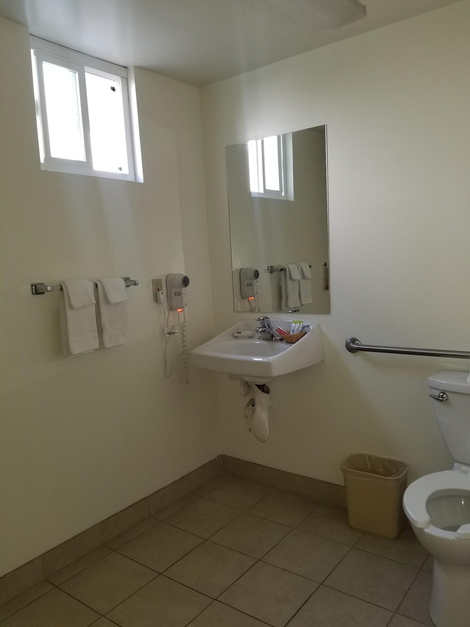 Super 8 By Wyndham Los Angeles-Culver City Area Экстерьер фото